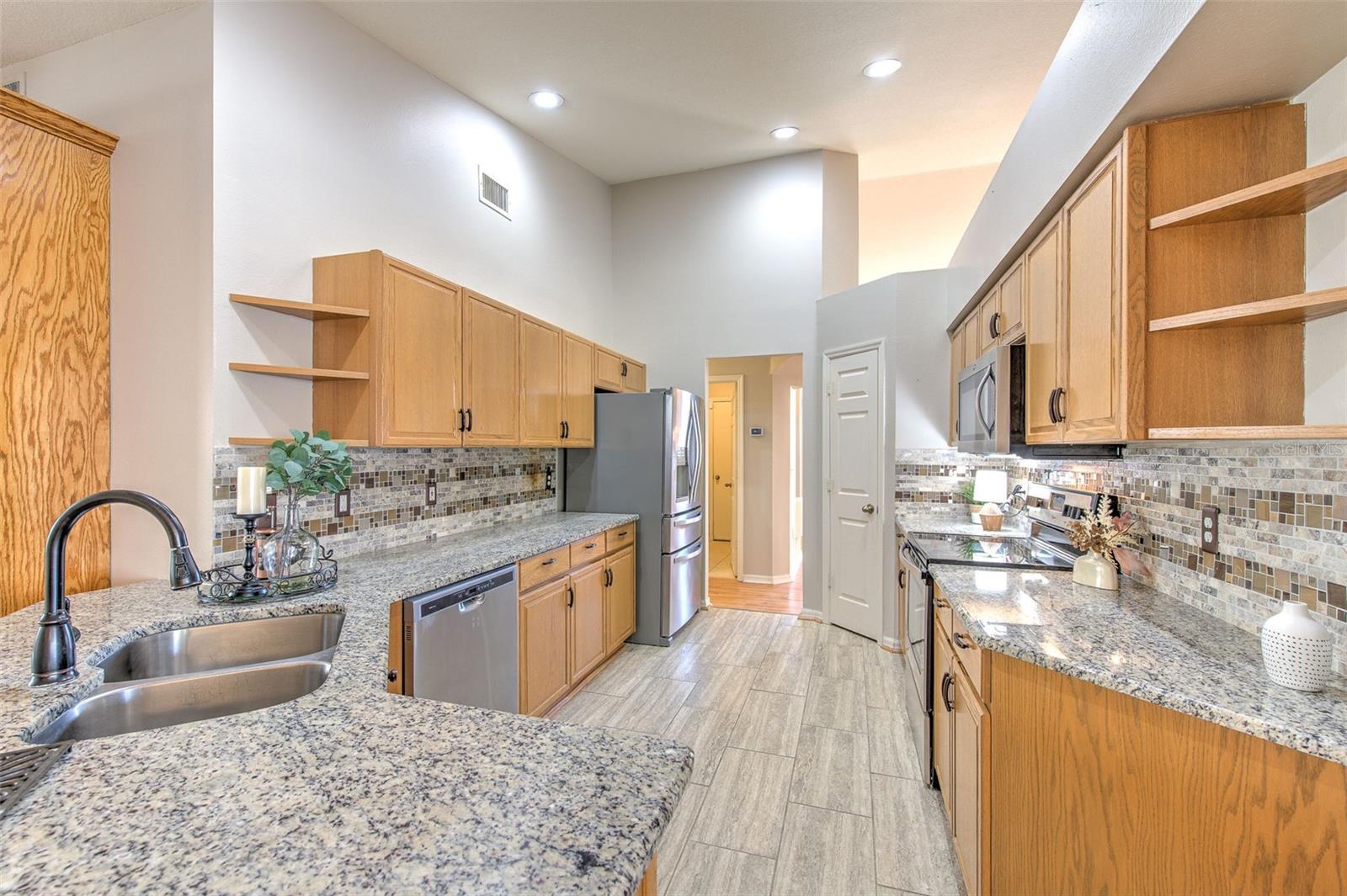 Image 9 of 34 For 4719 Portobello Circle