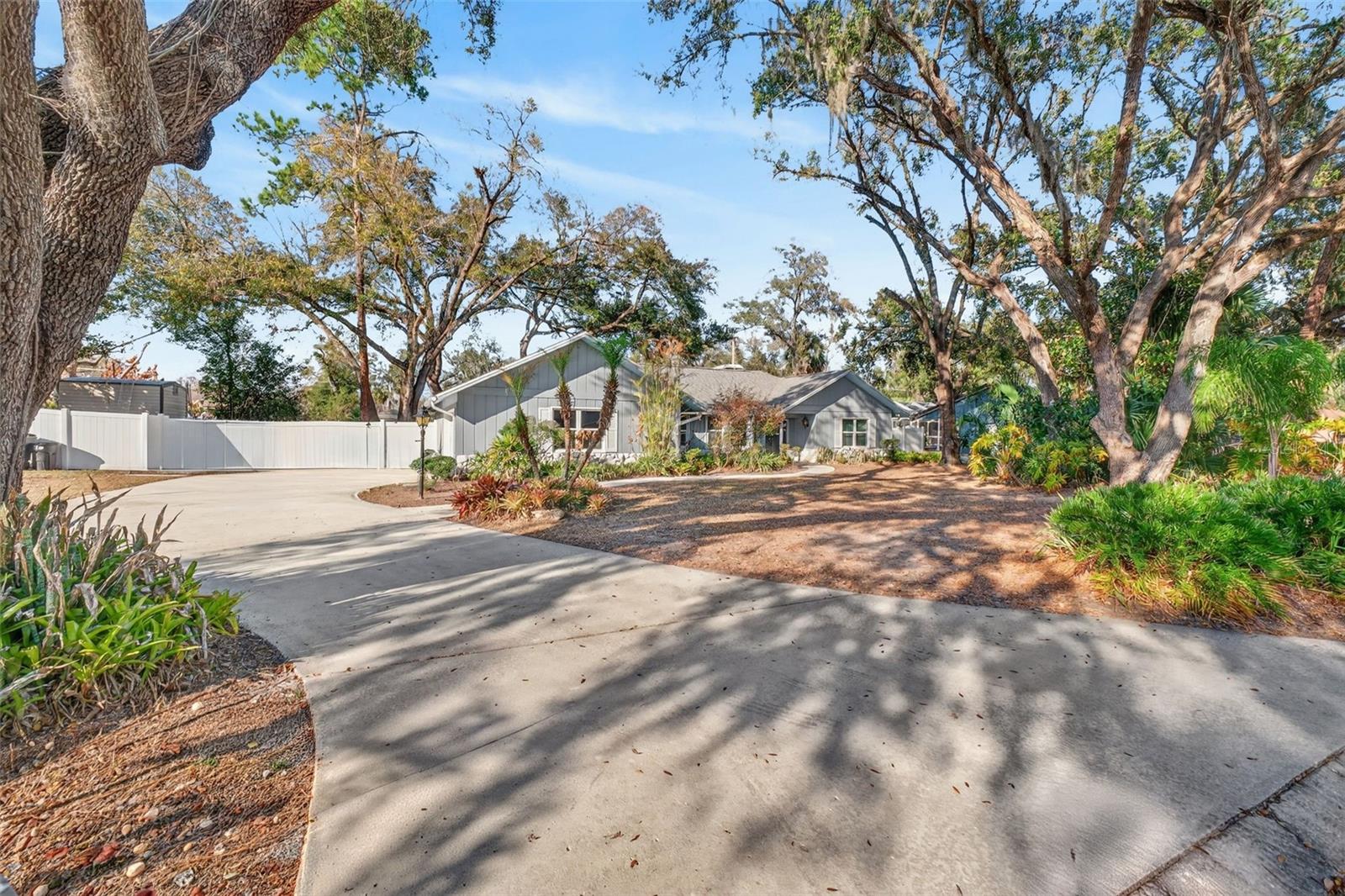 Image 2 of 79 For 1406 Big Oak Court