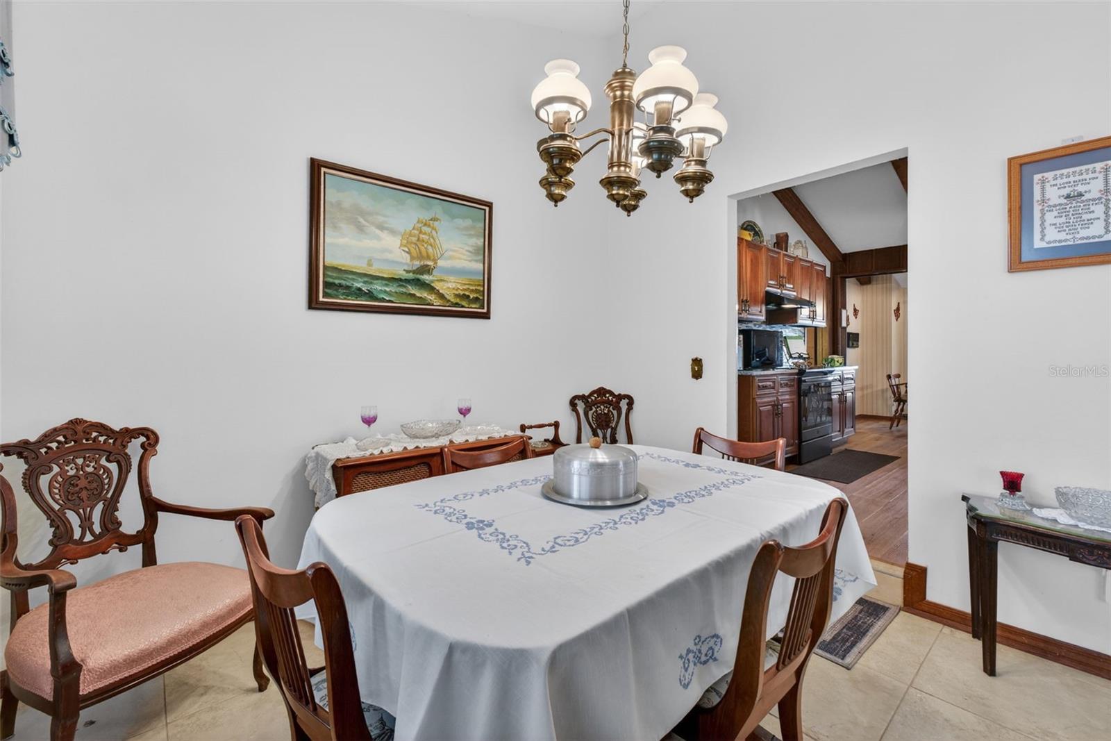 Image 25 of 79 For 1406 Big Oak Court