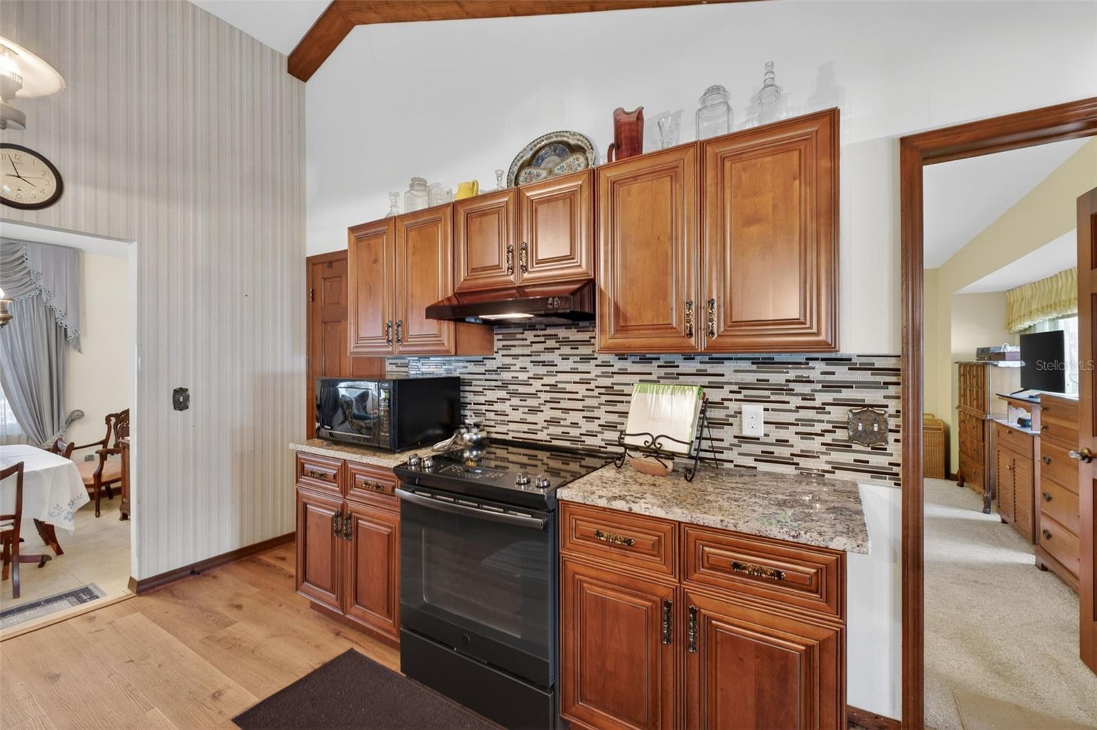 Image 38 of 79 For 1406 Big Oak Court