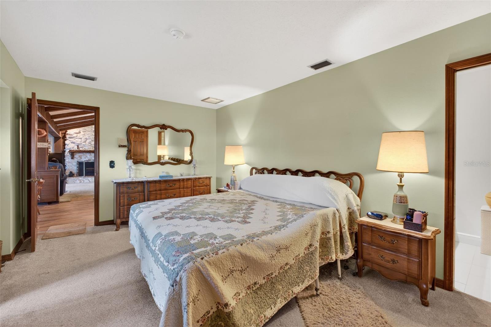 Image 43 of 79 For 1406 Big Oak Court