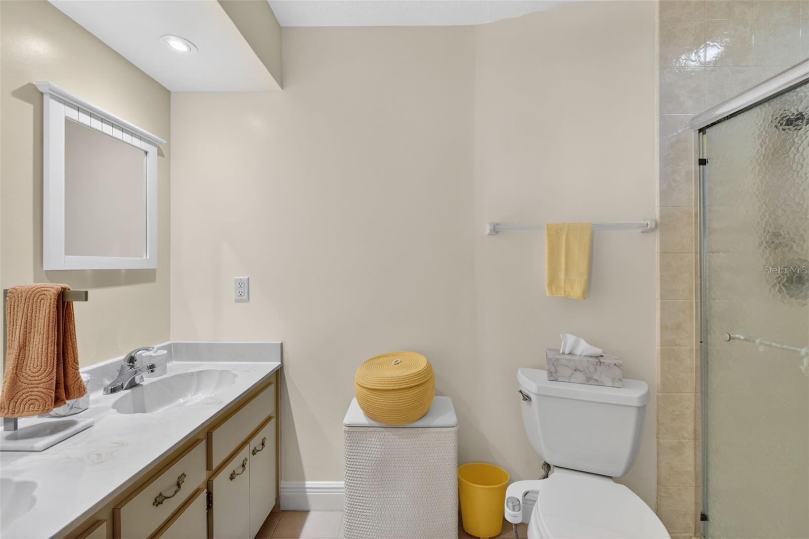 Image 46 of 79 For 1406 Big Oak Court