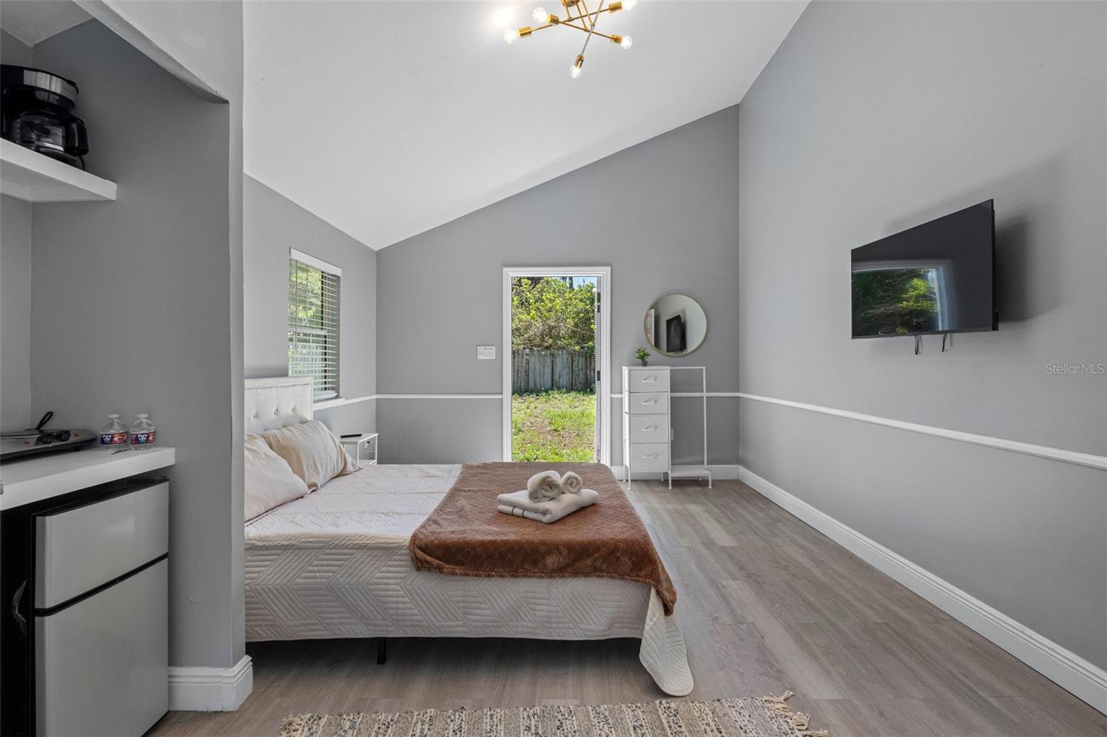 Image 10 of 52 For 4317 Regnas Avenue