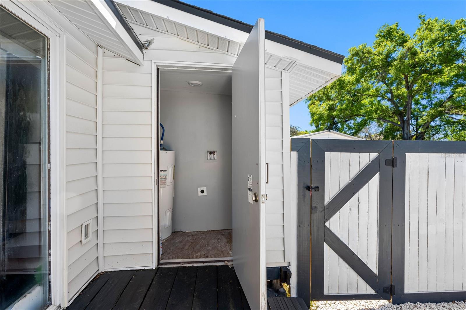 Image 9 of 52 For 4317 Regnas Avenue