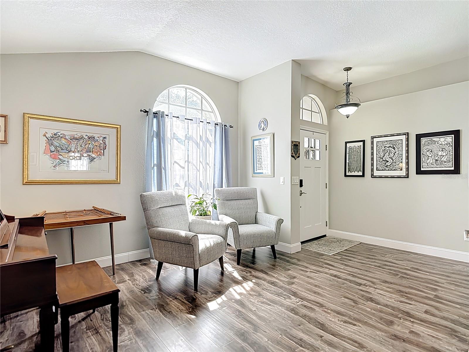 Image 10 of 63 For 5637 Paddock Trail Drive