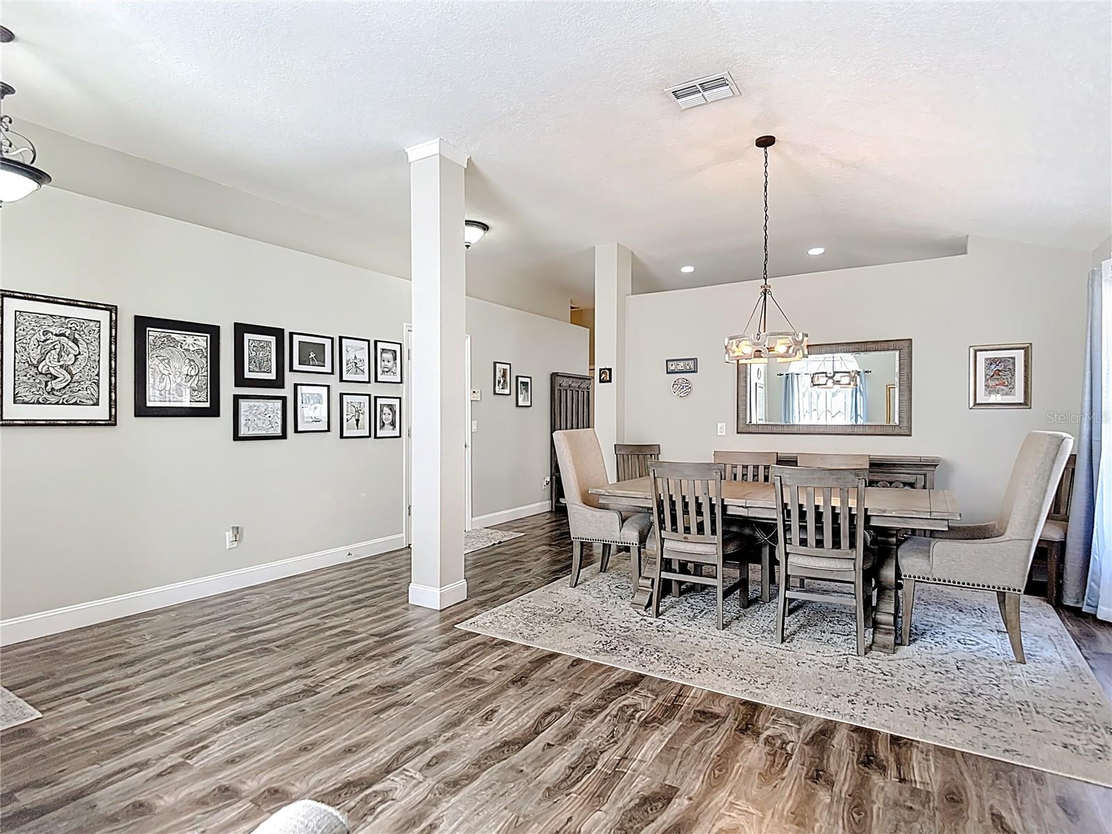 Image 11 of 63 For 5637 Paddock Trail Drive