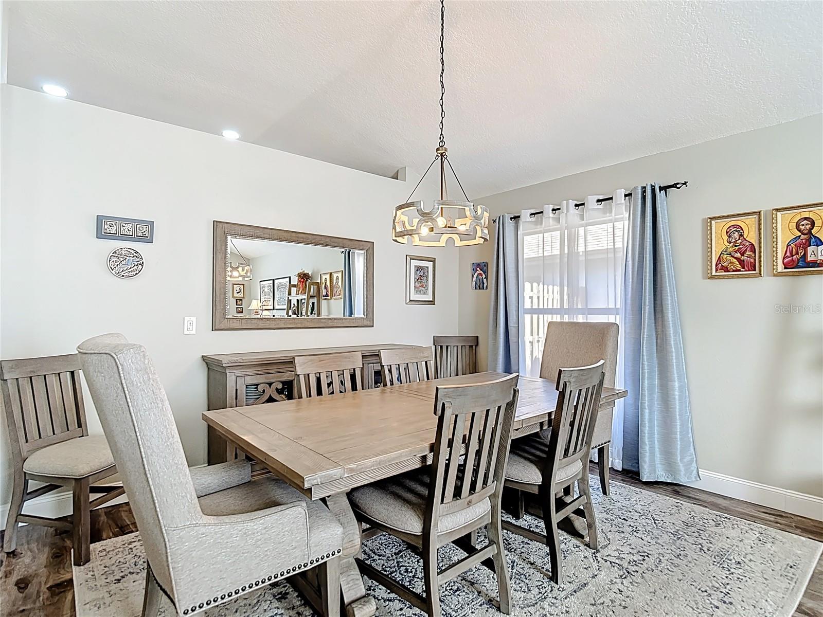 Image 13 of 63 For 5637 Paddock Trail Drive