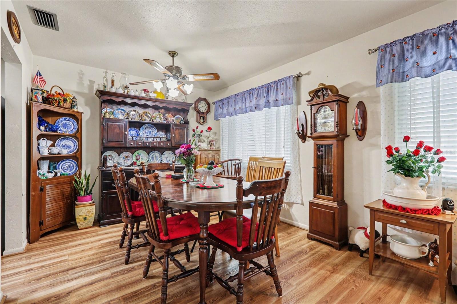 Image 10 of 29 For 4204 Cape Vista Drive