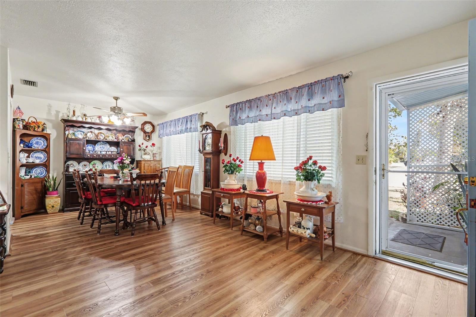 Image 11 of 29 For 4204 Cape Vista Drive