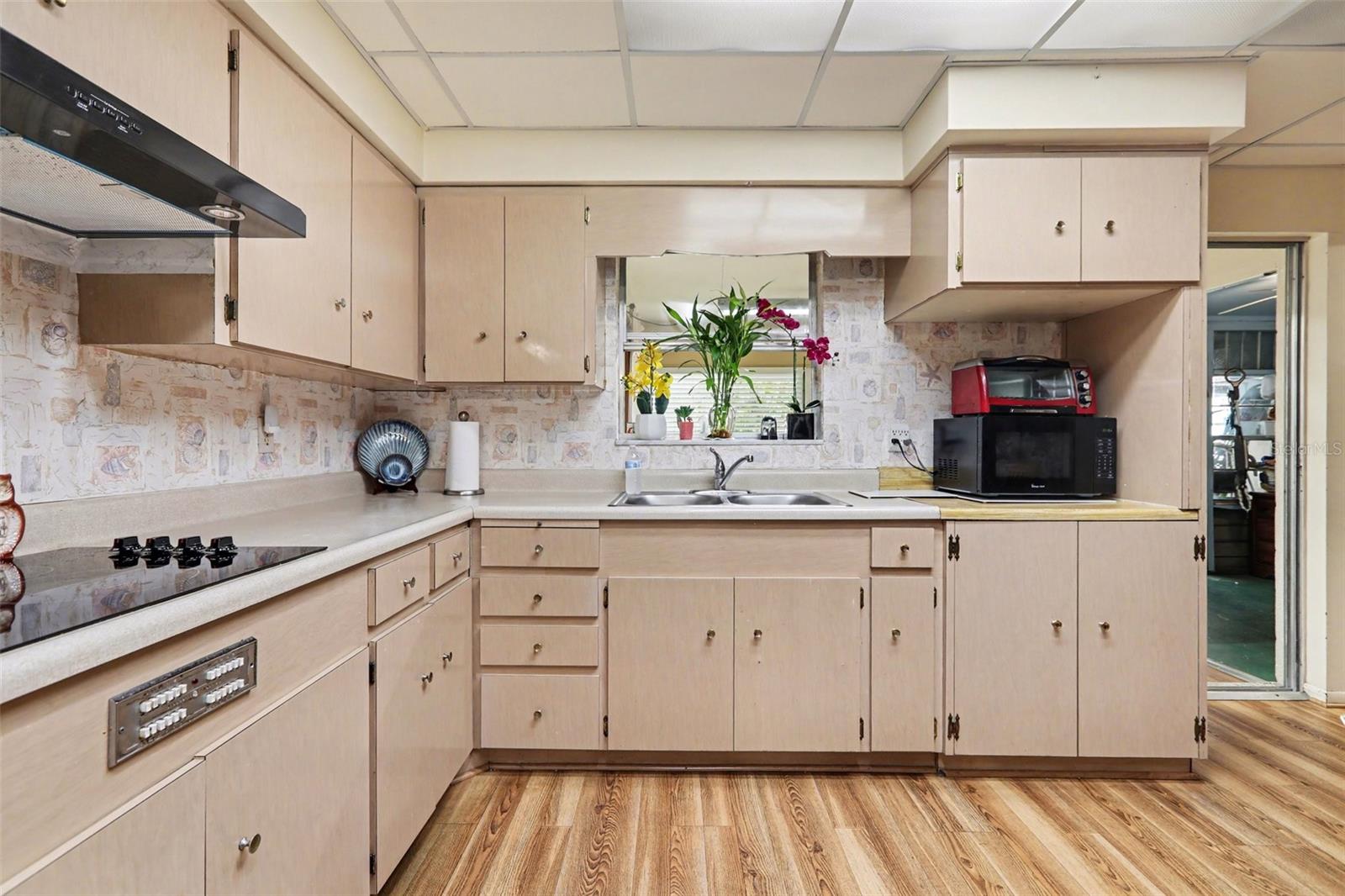 Image 14 of 29 For 4204 Cape Vista Drive