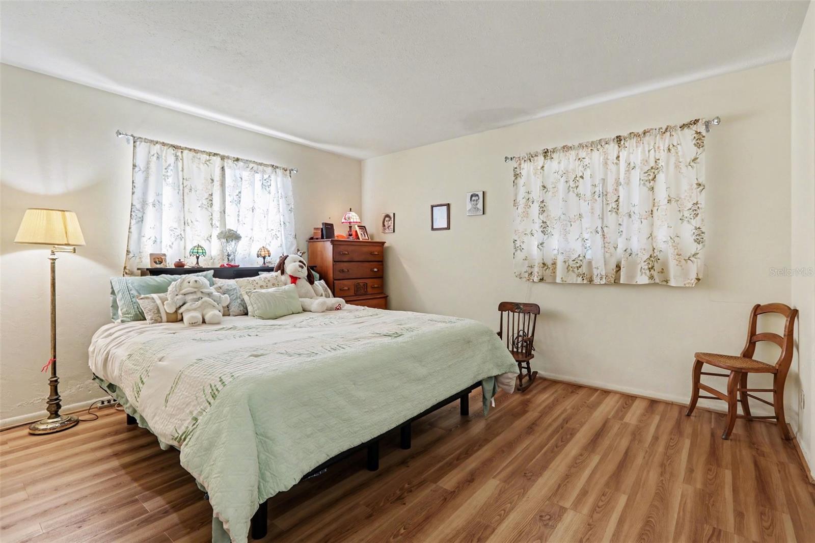 Image 22 of 29 For 4204 Cape Vista Drive