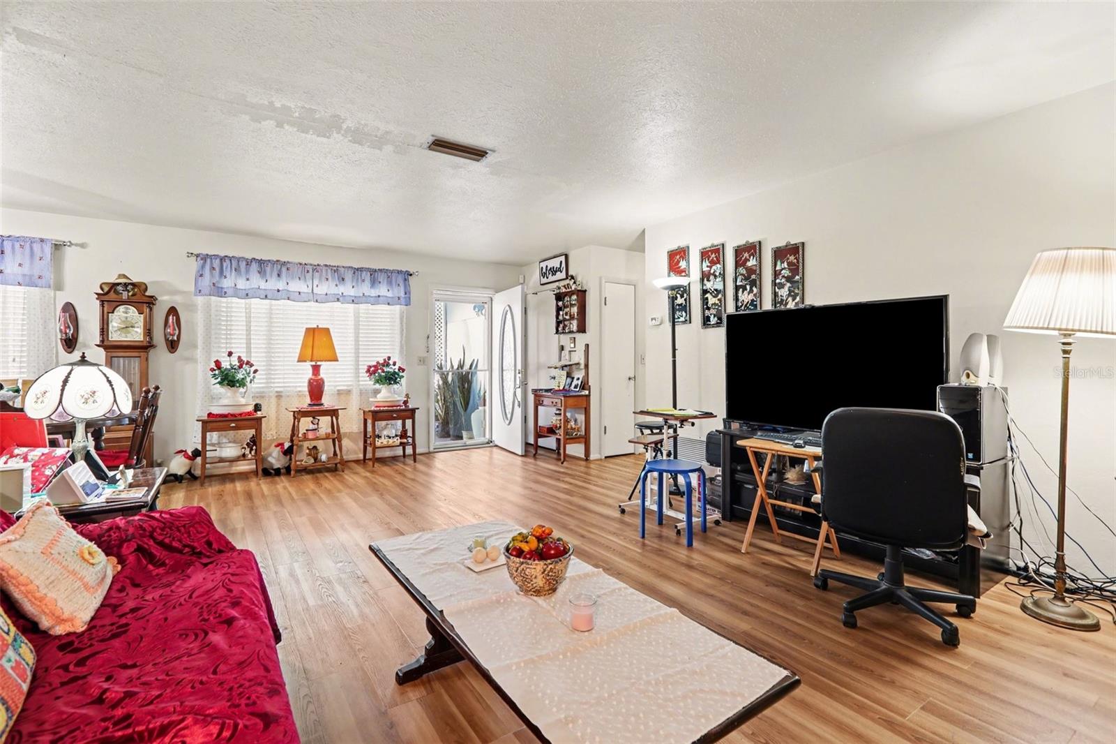 Image 7 of 29 For 4204 Cape Vista Drive