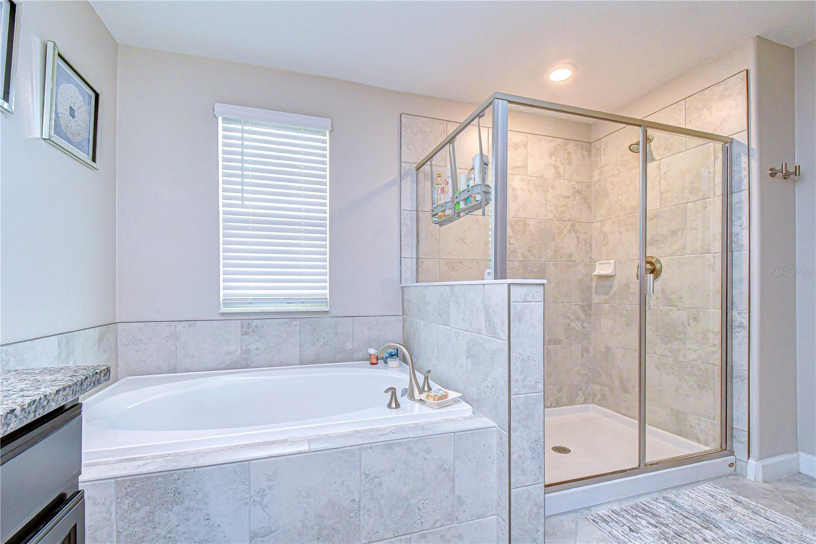 Image 27 of 34 For 25069 Lambrusco Loop