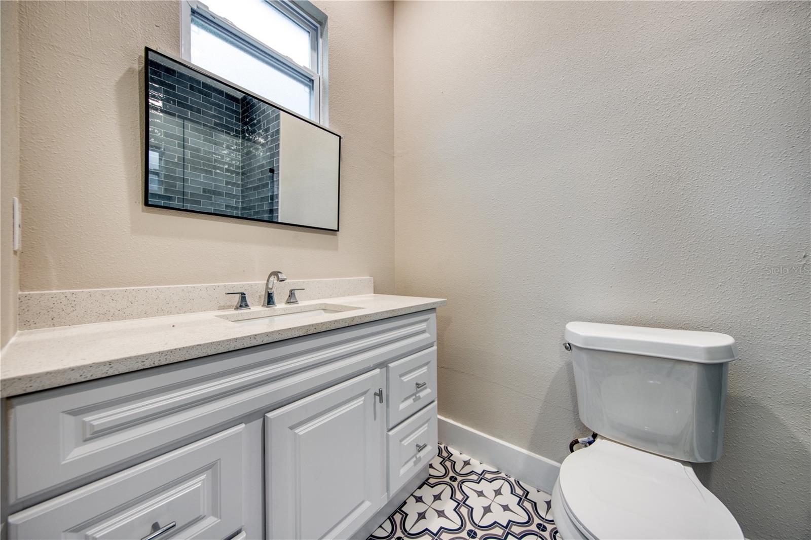 Image 5 of 8 For 4338 1-2 15th Street N B