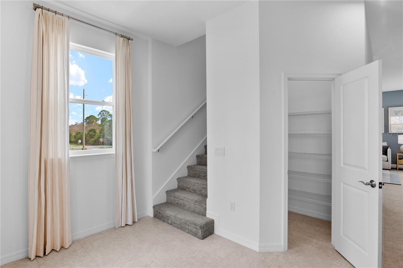 Listing photo id 9 for 9902 Tate Lane