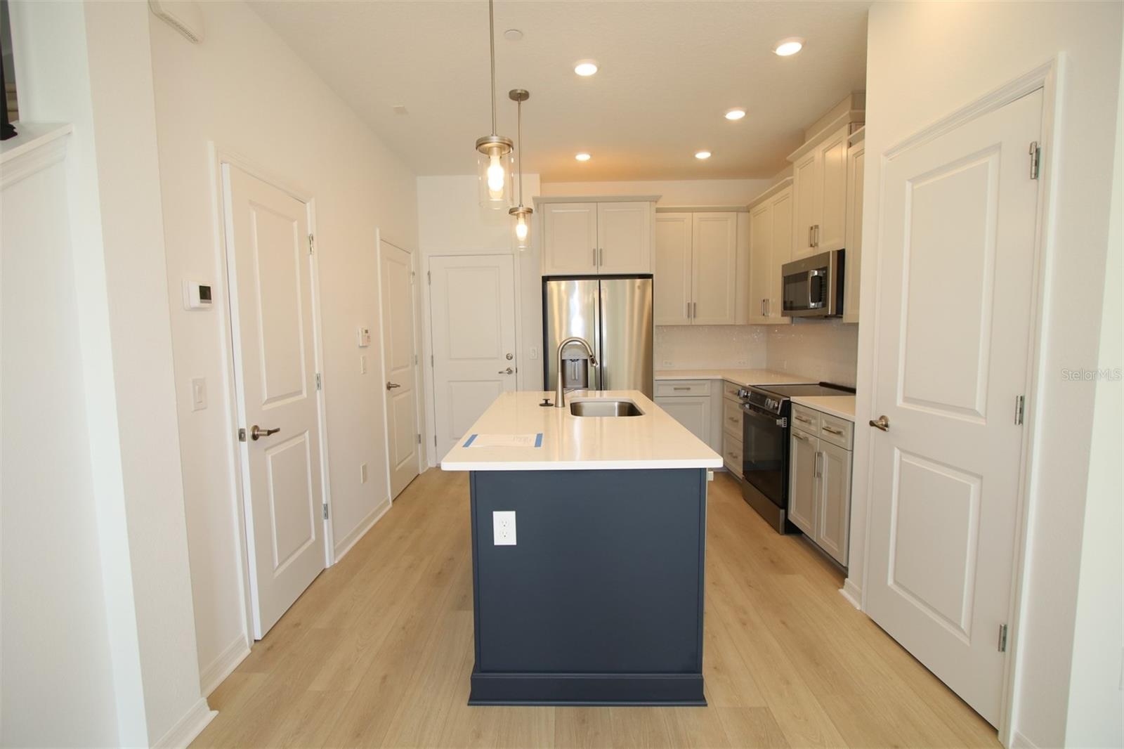 Image 5 of 36 For 4333 Roush Avenue