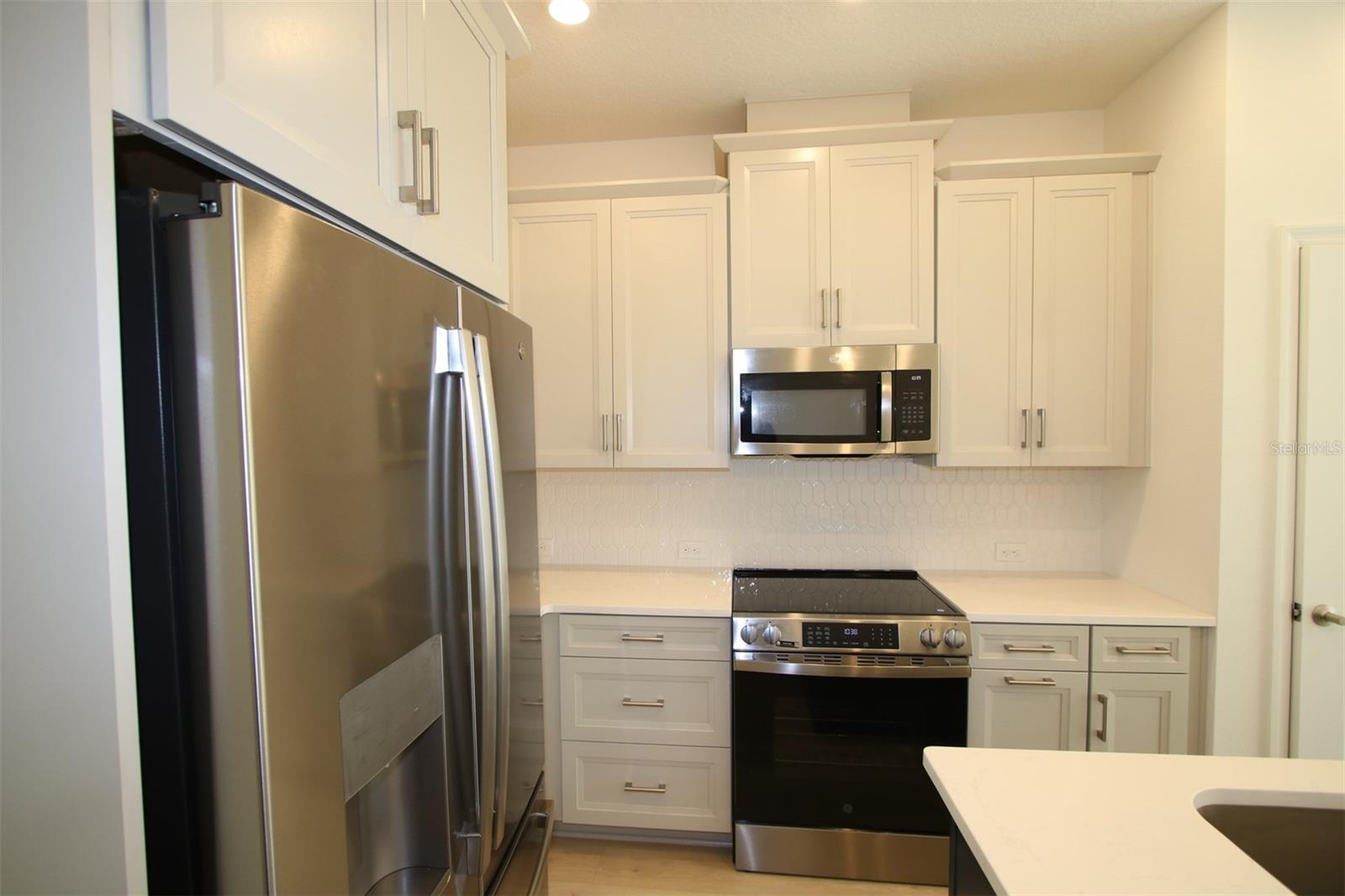 Image 9 of 36 For 4333 Roush Avenue