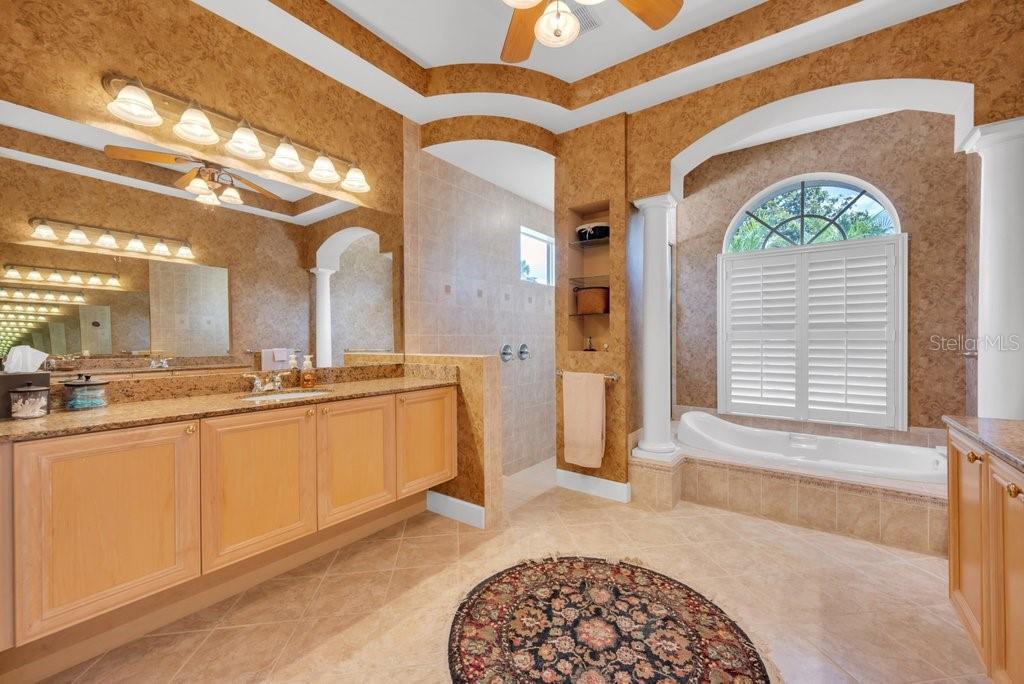 Image 32 of 75 For 5507 Keeler Oak Street