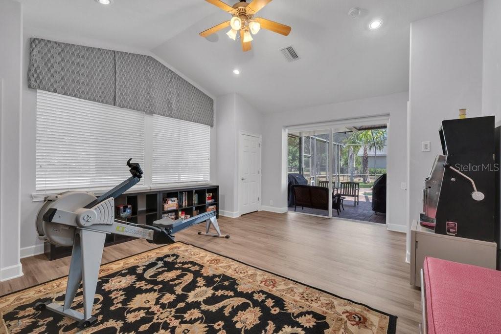 Image 42 of 75 For 5507 Keeler Oak Street