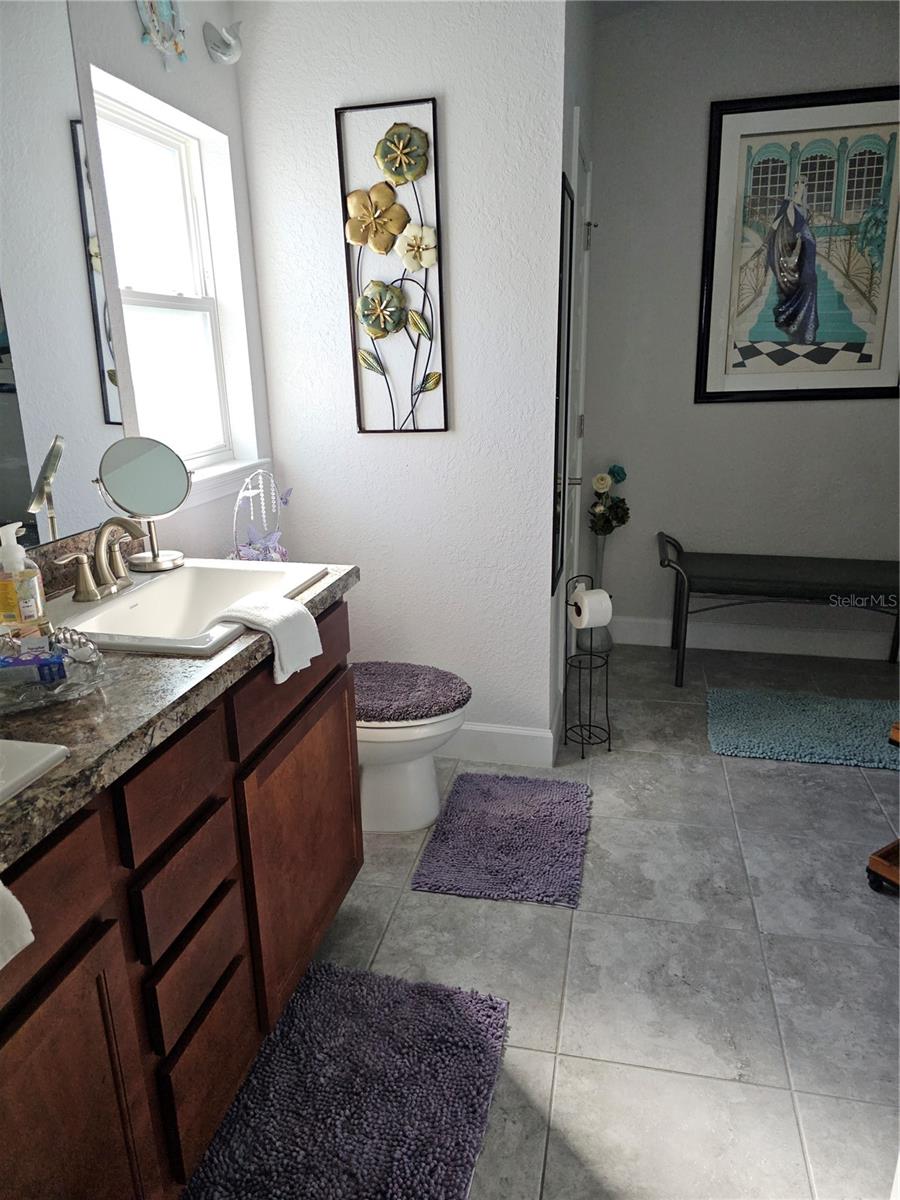 Listing photo id 15 for 14438 Scottburgh Glen Drive