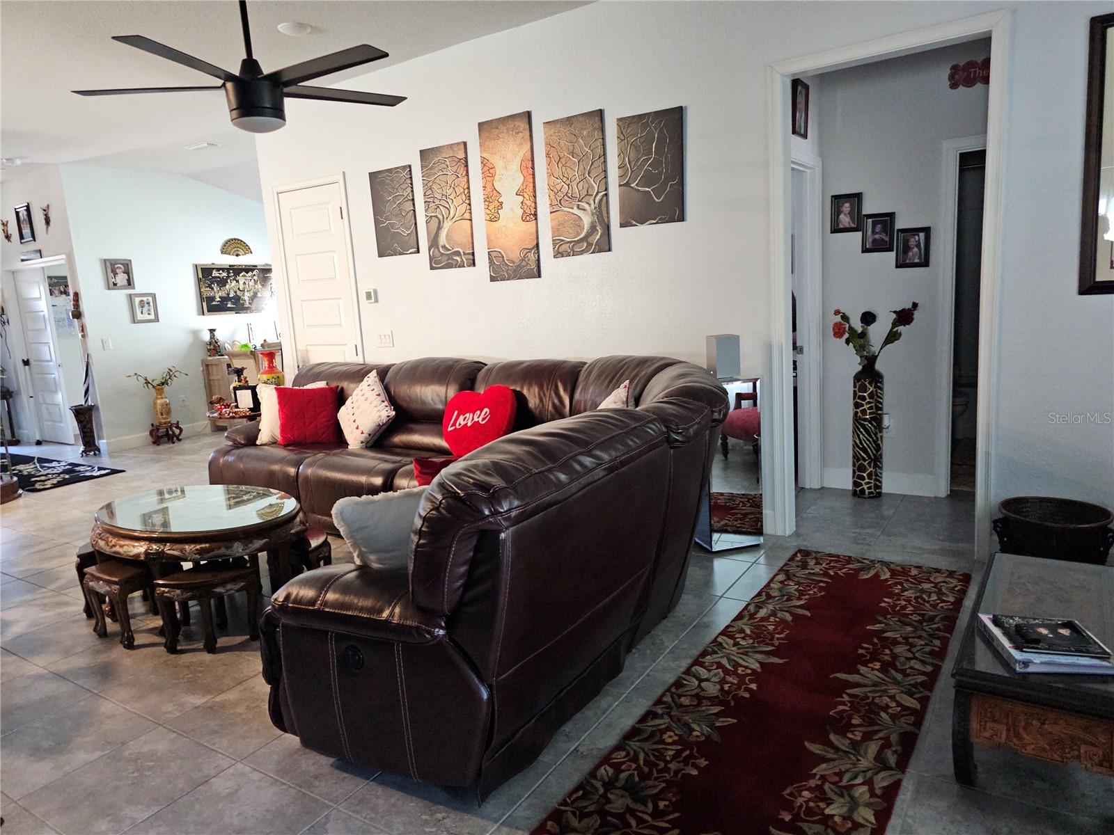 Listing photo id 6 for 14438 Scottburgh Glen Drive