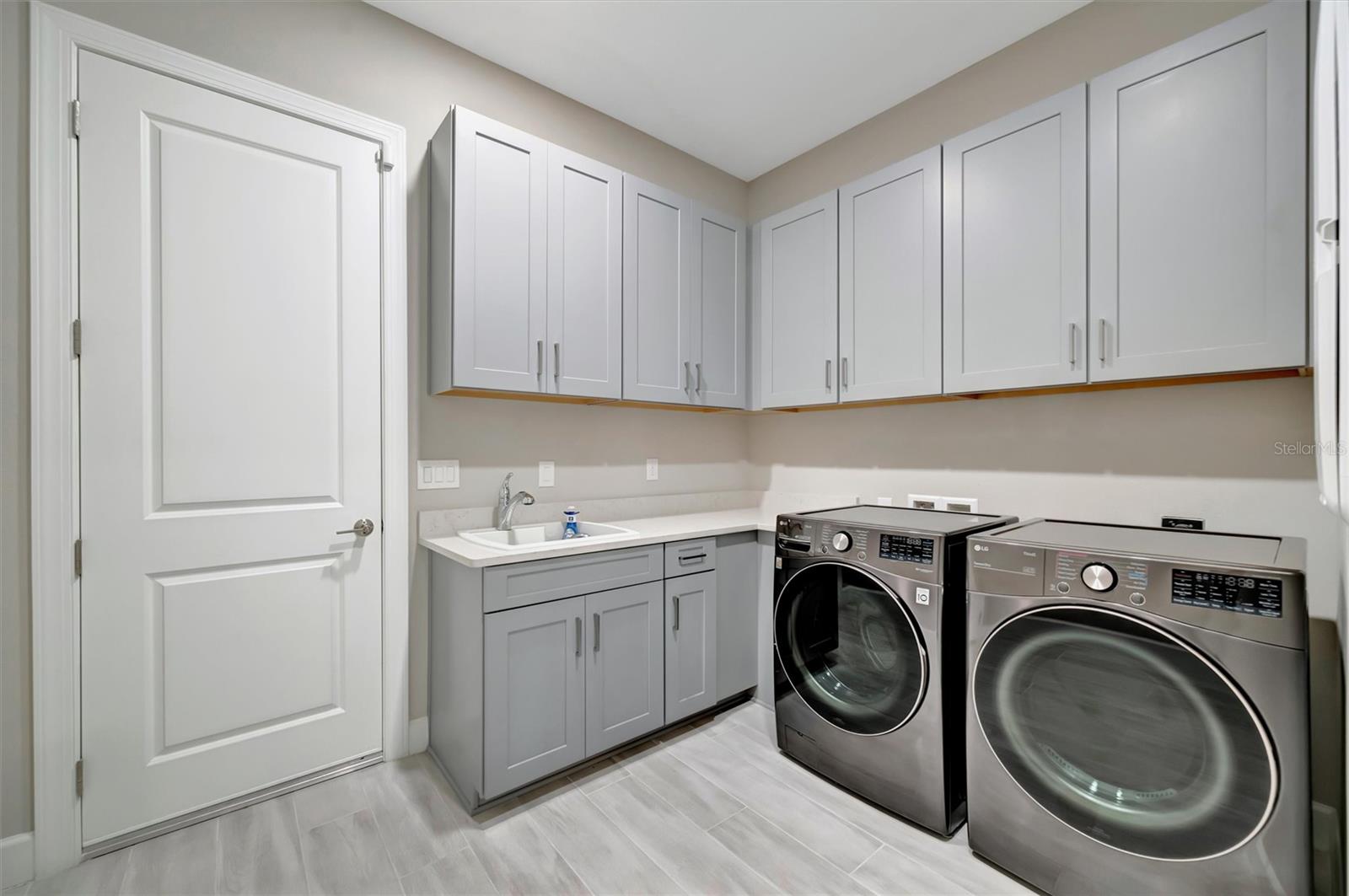 Image 60 of 97 For 5505 Caserta Court