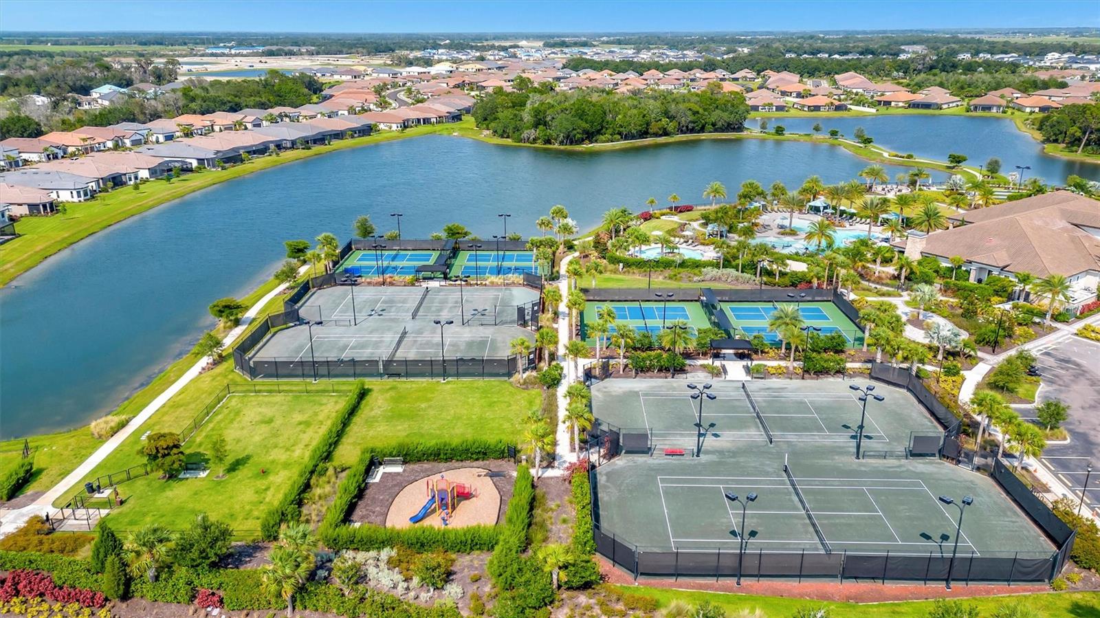 Image 66 of 97 For 5505 Caserta Court