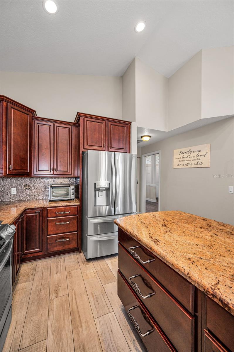 Image 20 of 99 For 494 Village Drive