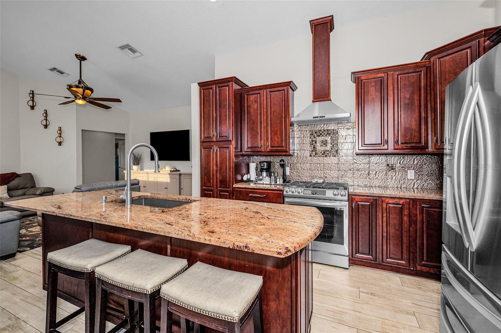 Image 22 of 99 For 494 Village Drive