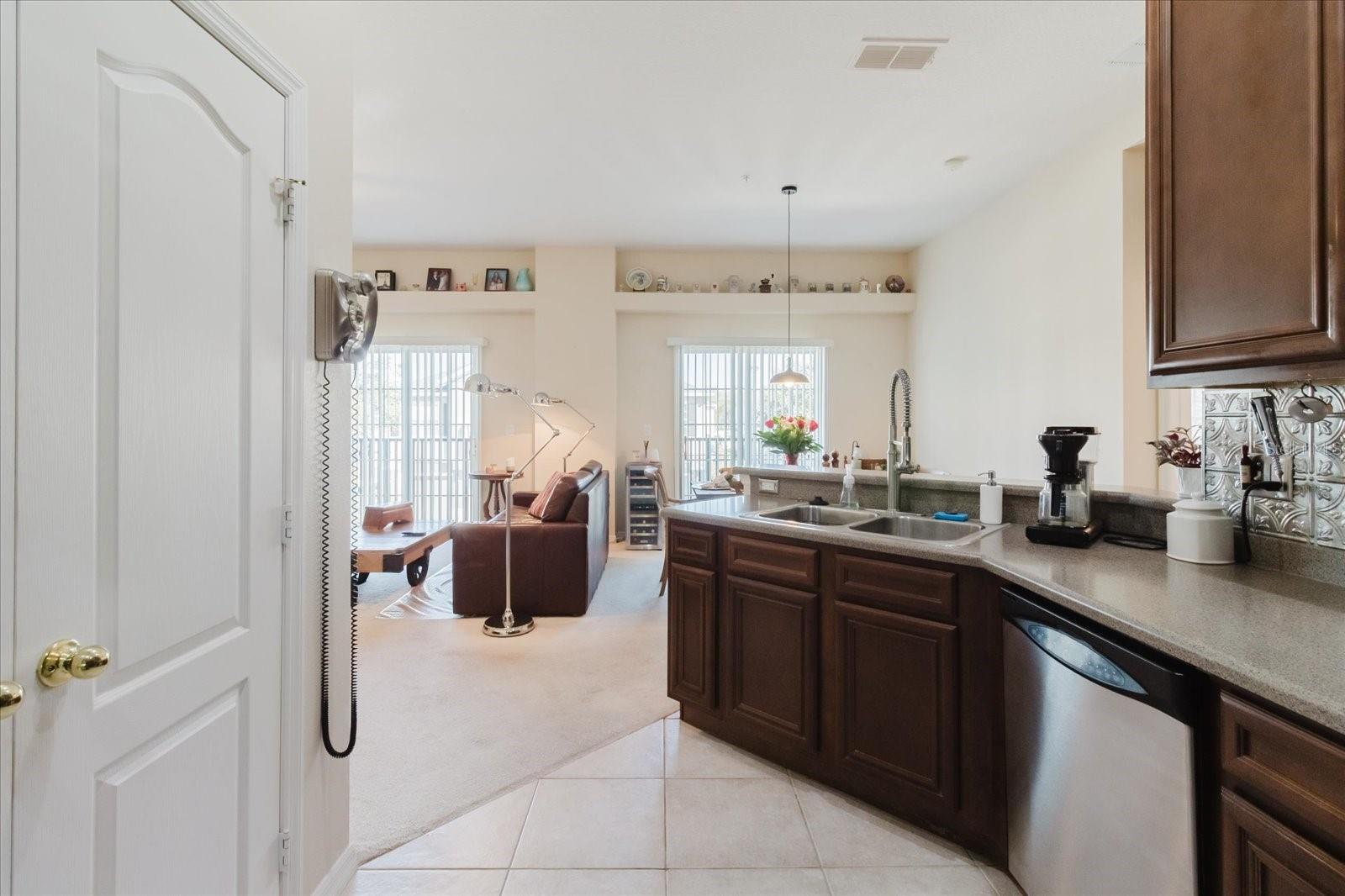 Image 15 of 47 For 6602 Goldenrod Road 99a