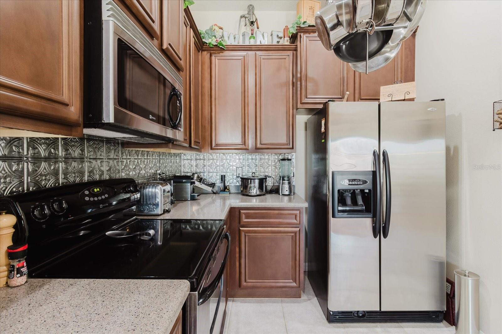 Image 17 of 47 For 6602 Goldenrod Road 99a