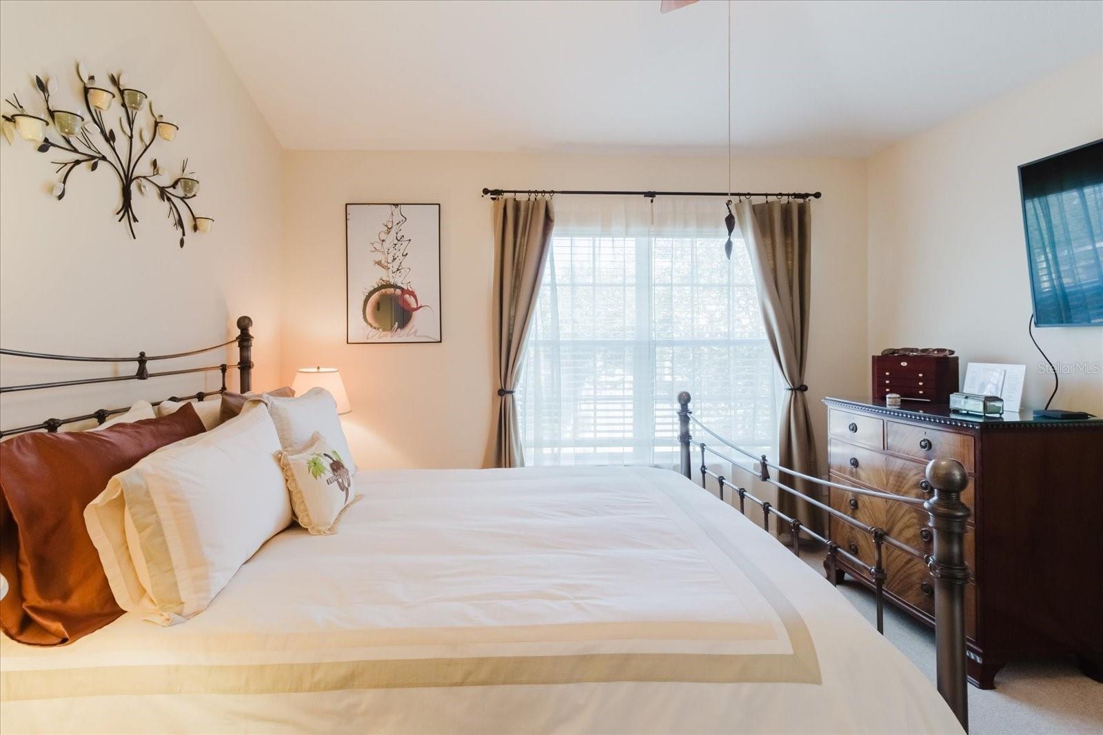 Image 26 of 47 For 6602 Goldenrod Road 99a