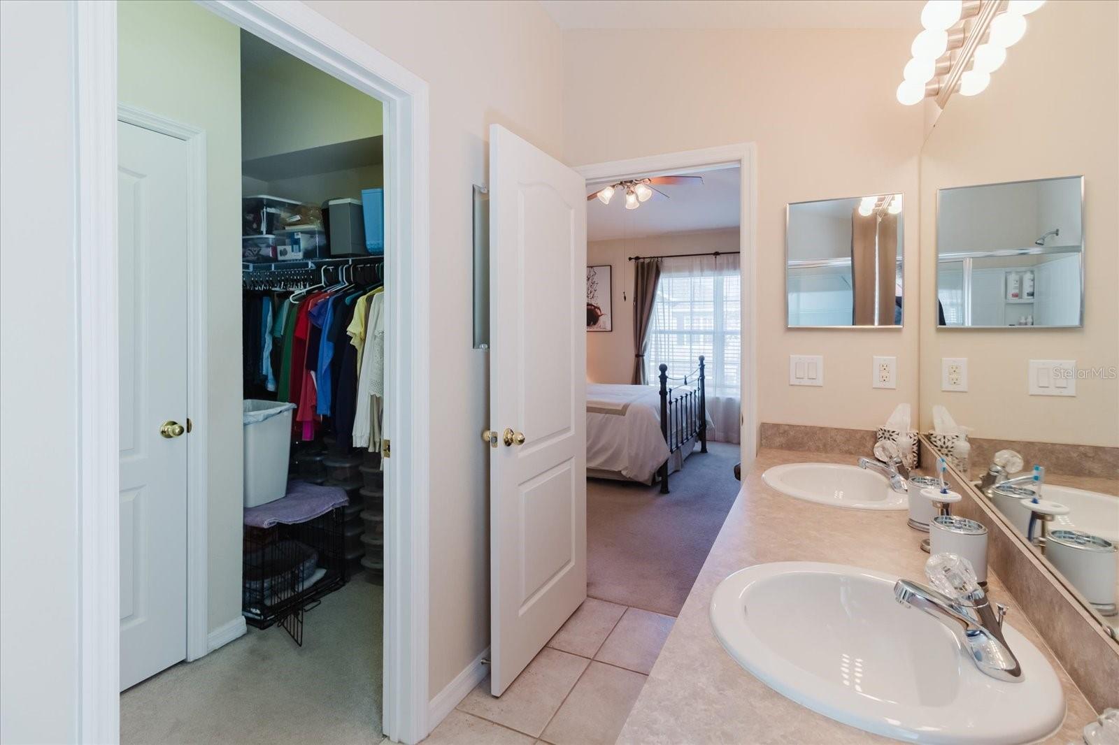 Image 34 of 47 For 6602 Goldenrod Road 99a