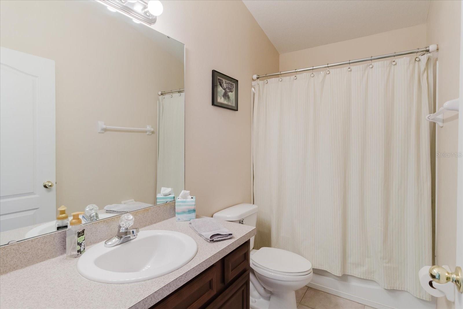 Image 40 of 47 For 6602 Goldenrod Road 99a