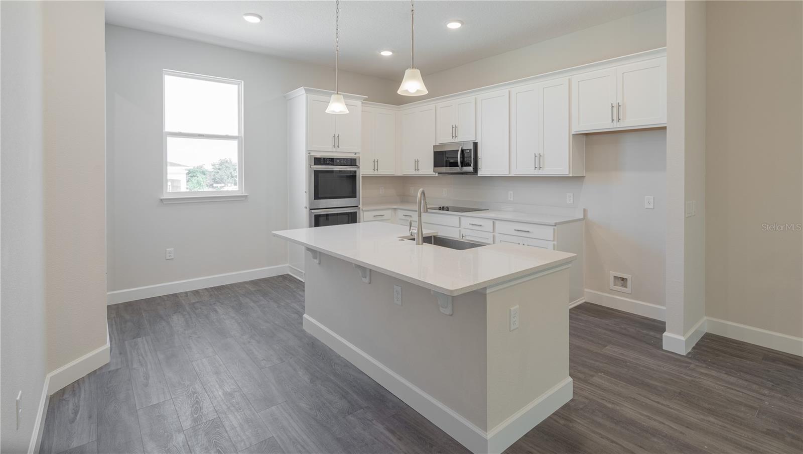 Listing photo id 10 for 9904 Tate Lane