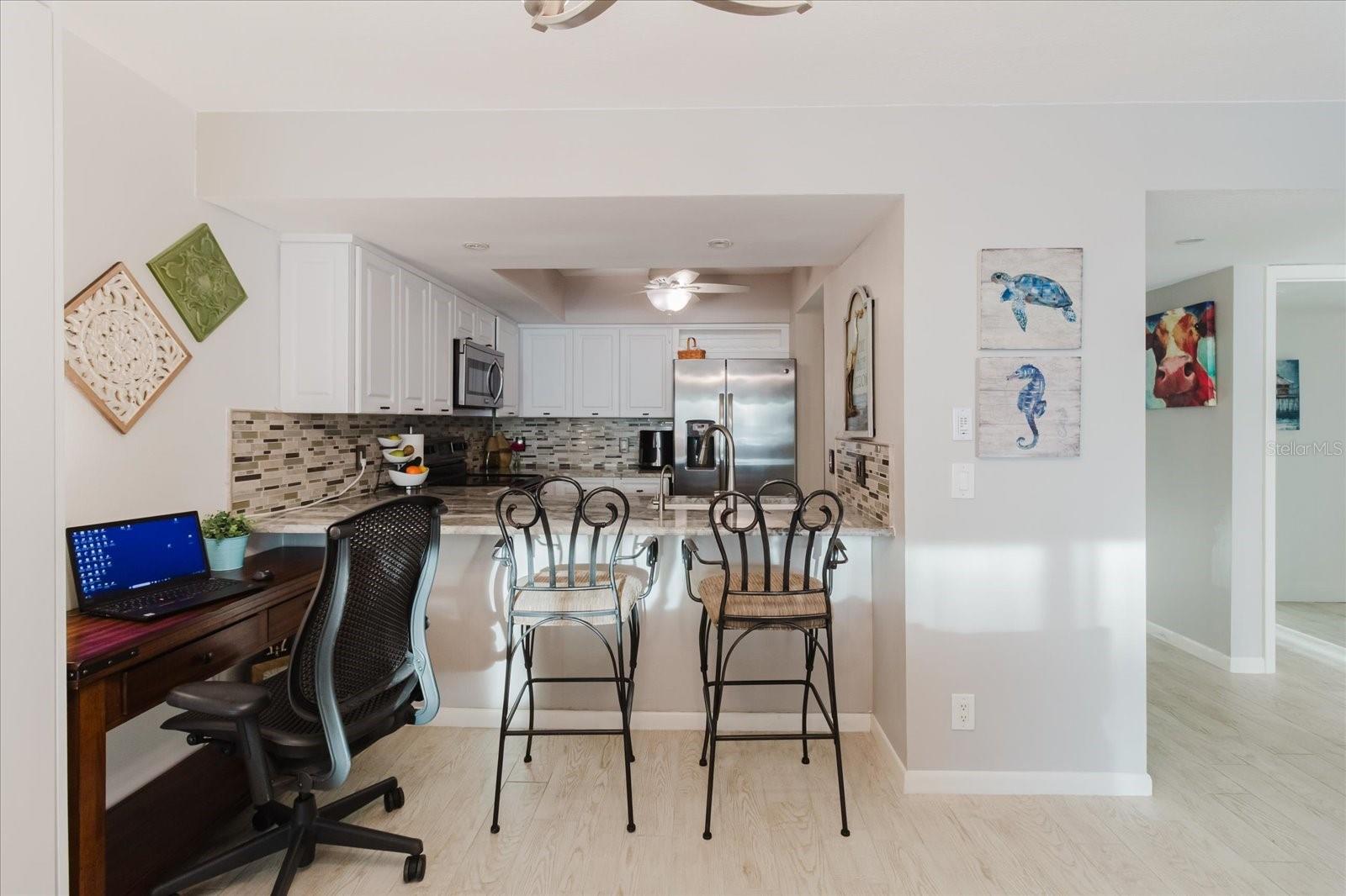 Image 17 of 86 For 208 Mariner Drive 208