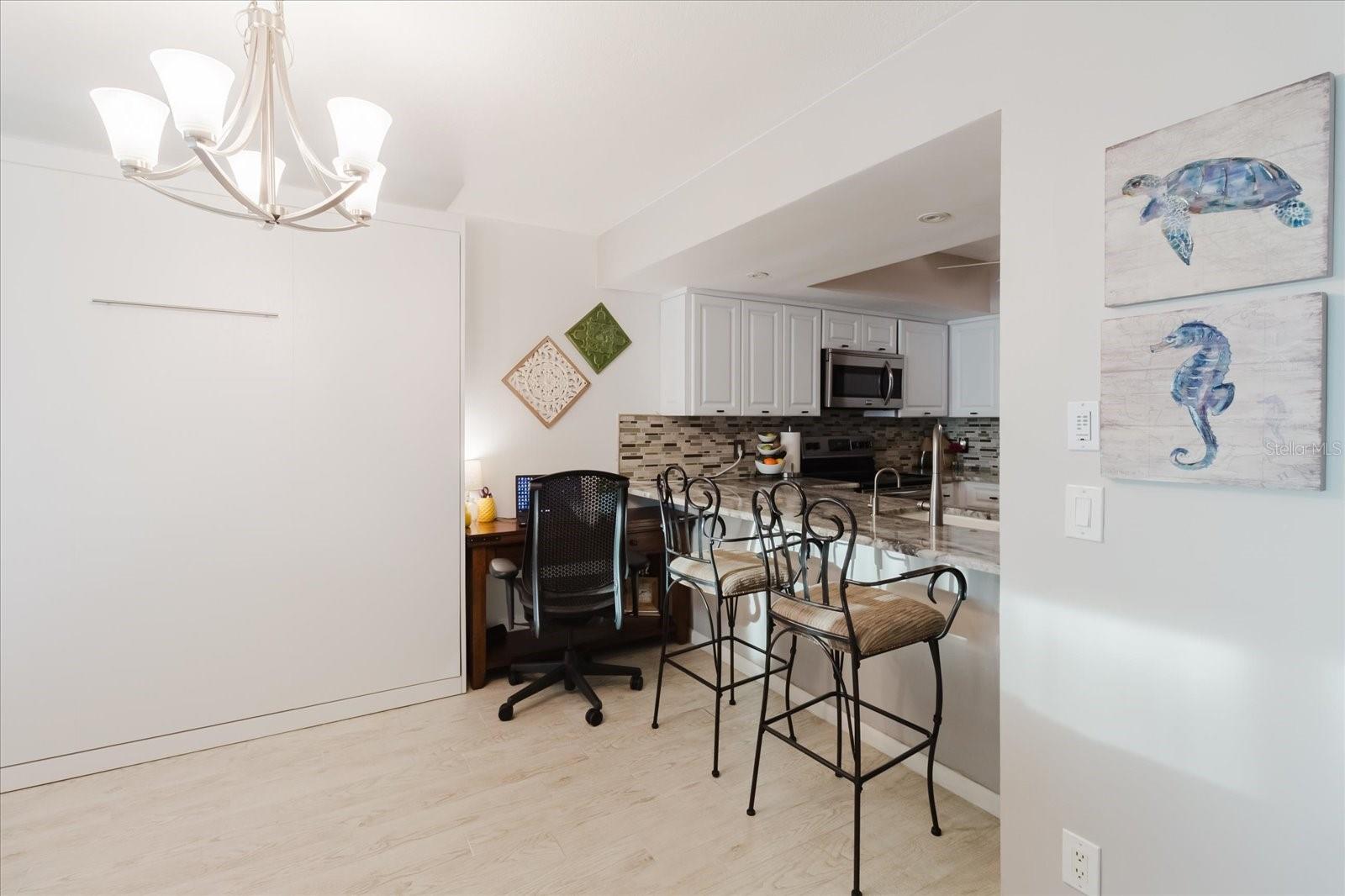 Image 19 of 86 For 208 Mariner Drive 208