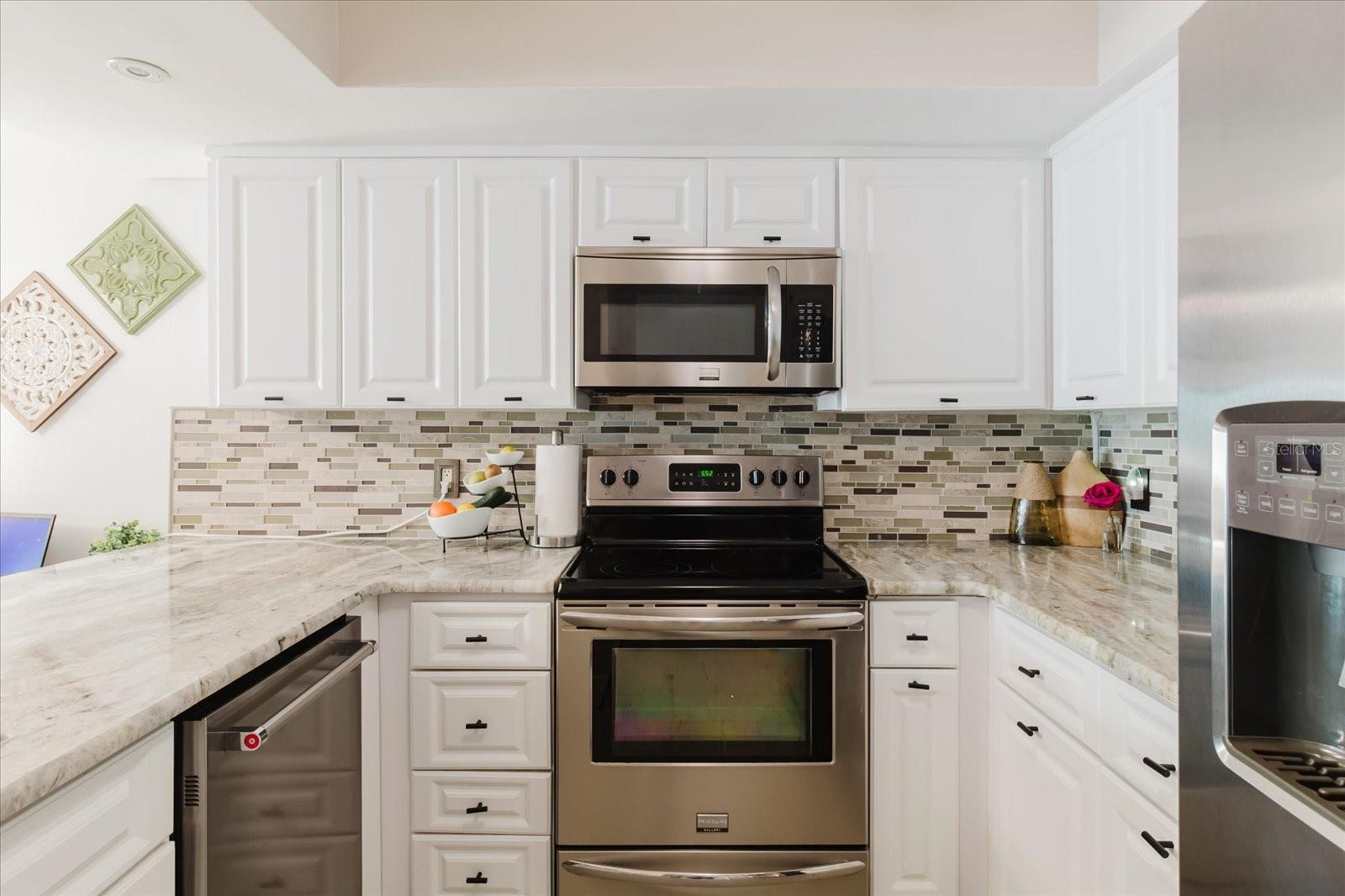 Image 20 of 86 For 208 Mariner Drive 208