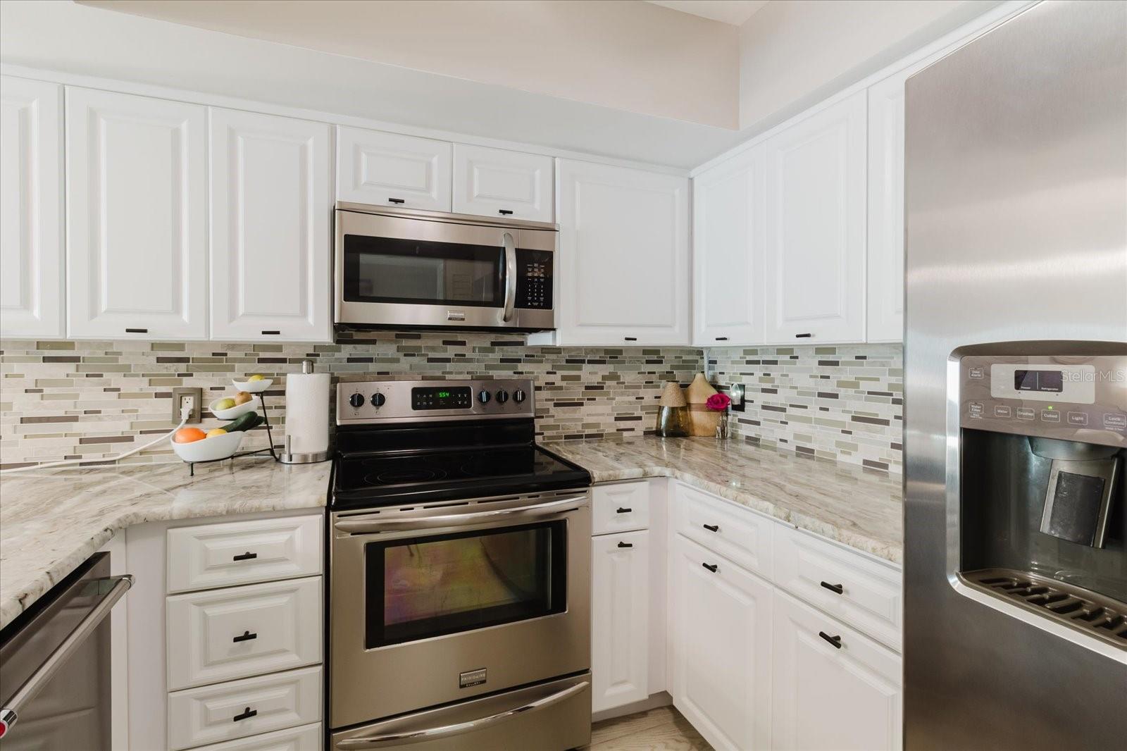 Image 25 of 86 For 208 Mariner Drive 208