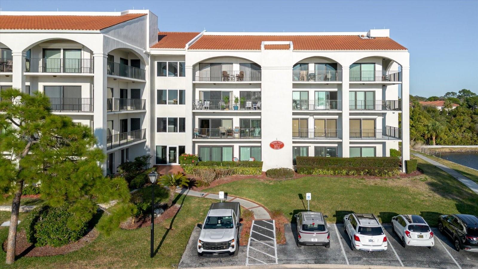 Image 70 of 86 For 208 Mariner Drive 208