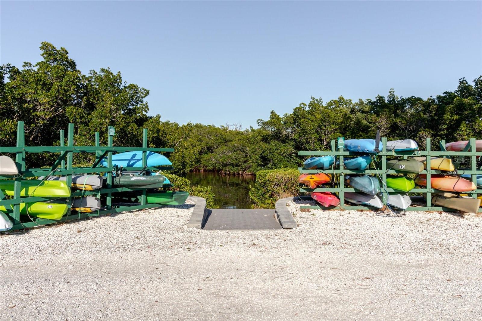 Image 76 of 86 For 208 Mariner Drive 208