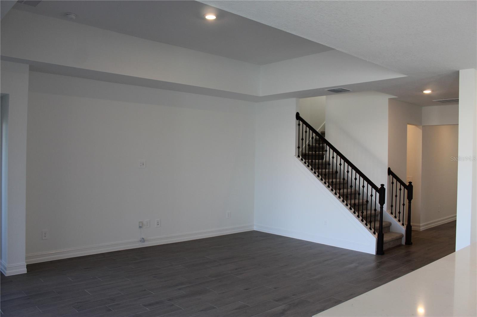 Image 10 of 31 For 18562 Serene Lake Loop