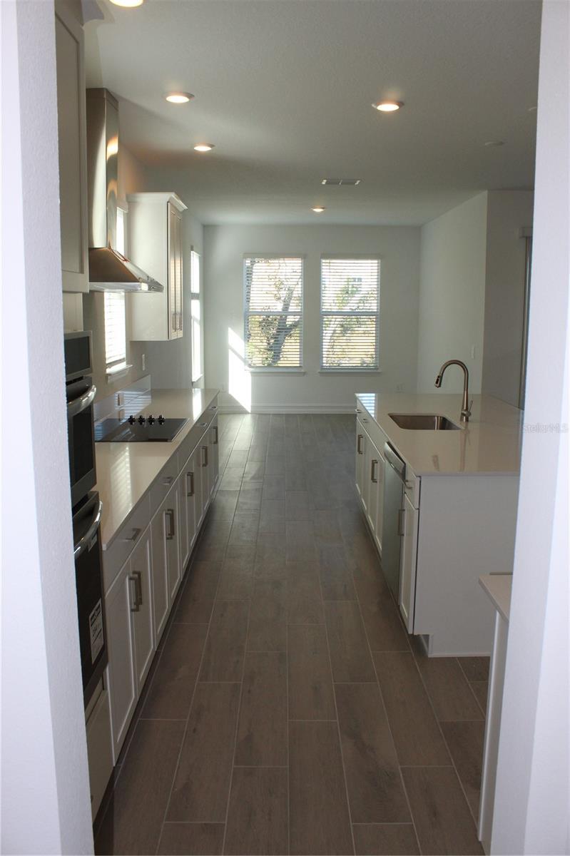 Image 9 of 31 For 18562 Serene Lake Loop