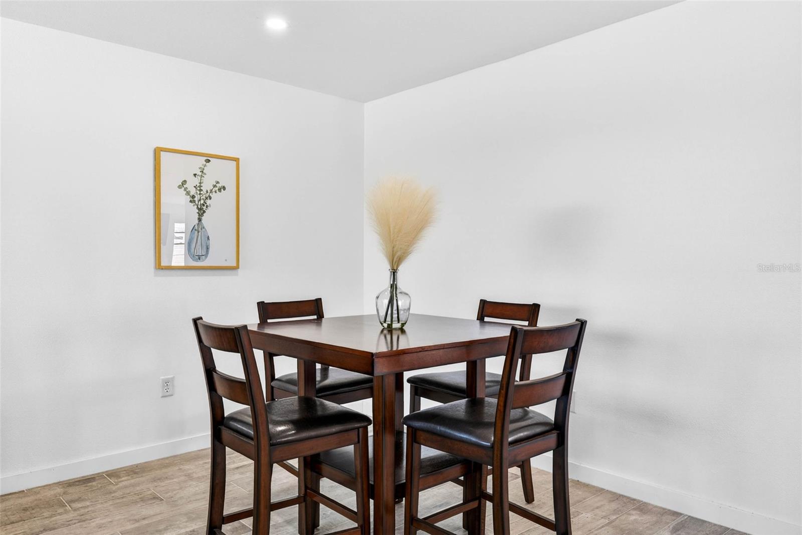 Image 18 of 87 For 5448 Leeward Lane