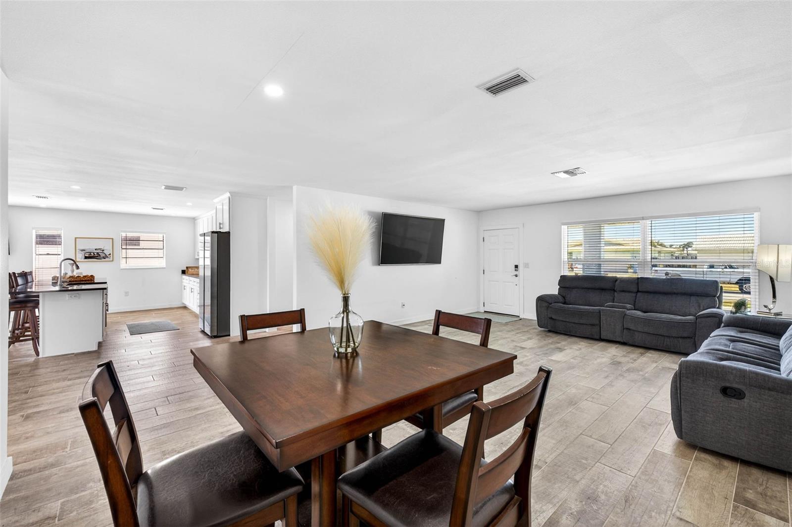 Image 19 of 87 For 5448 Leeward Lane