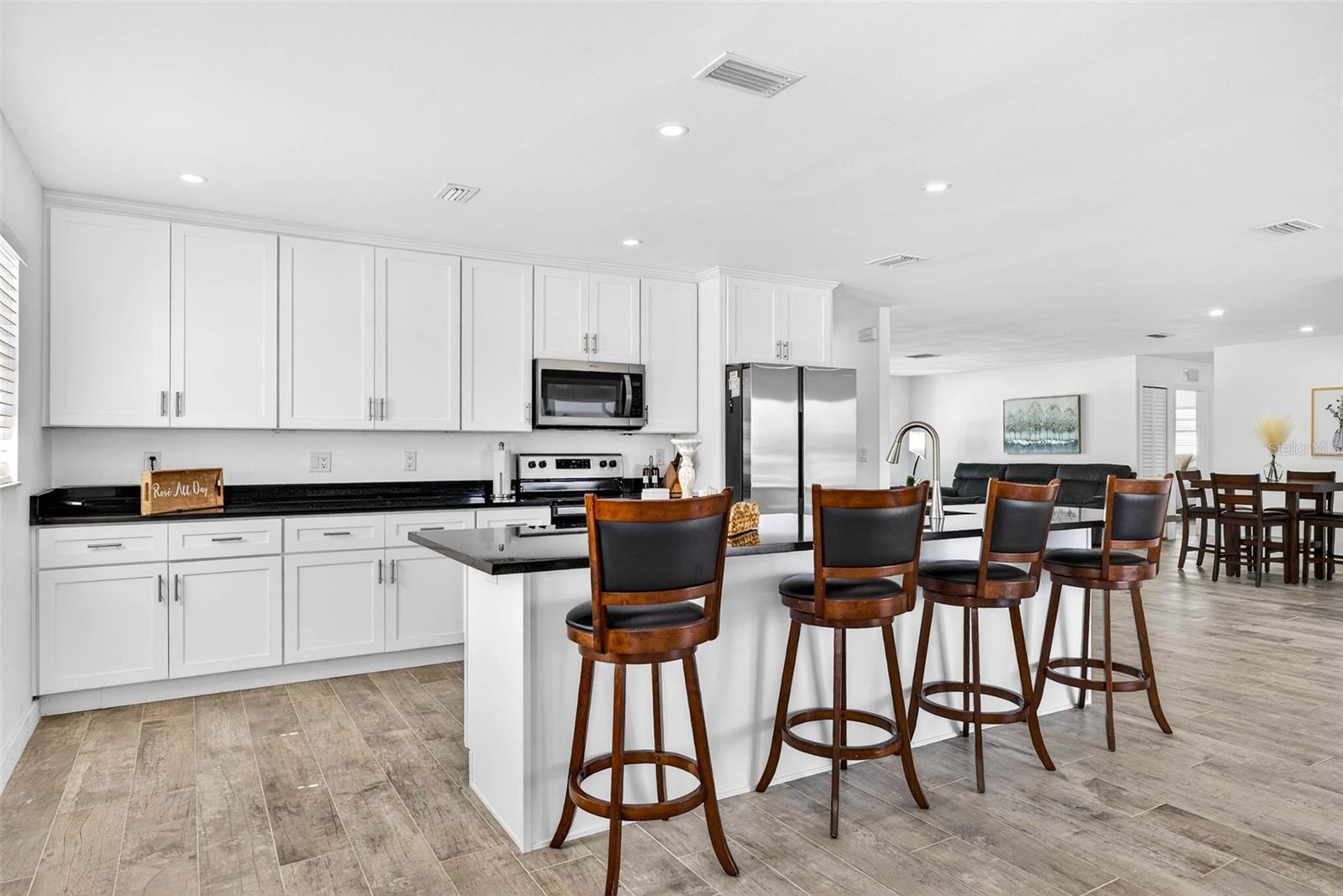 Image 6 of 87 For 5448 Leeward Lane