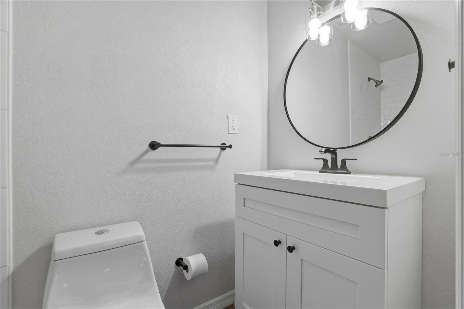 Image 15 of 34 For 4511 Helena Street Ne