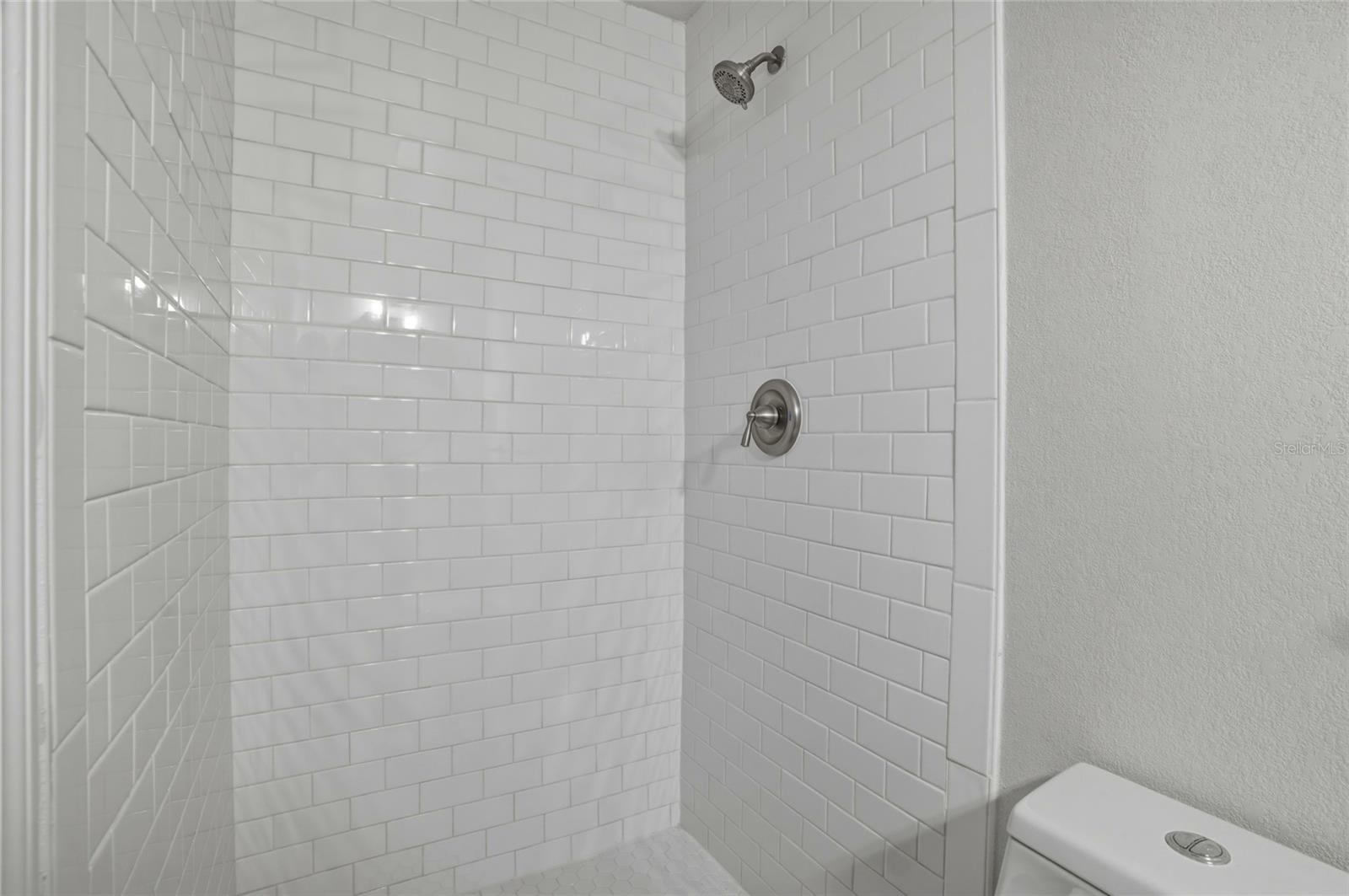 Image 16 of 34 For 4511 Helena Street Ne