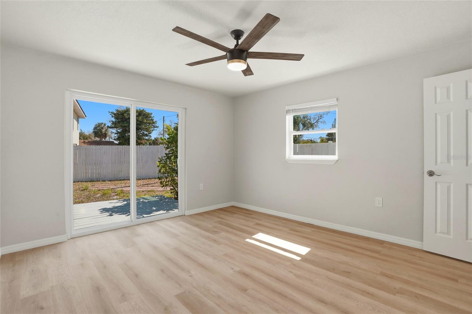 Image 17 of 34 For 4511 Helena Street Ne