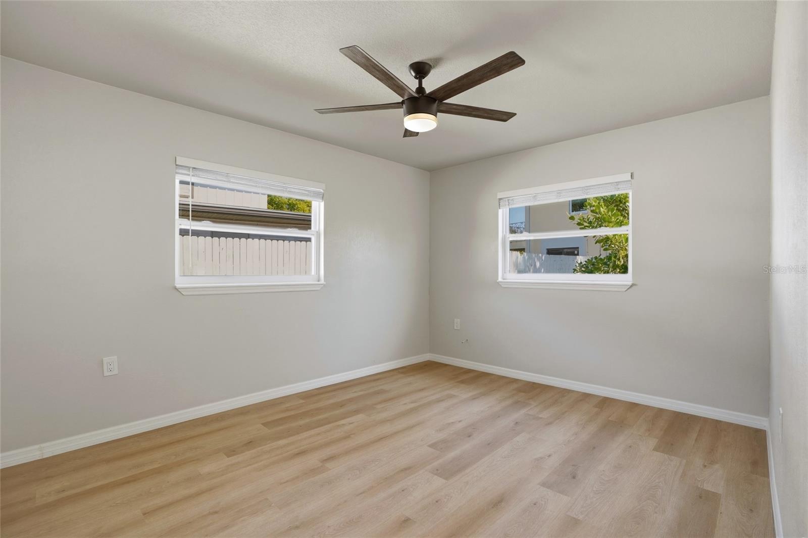 Image 22 of 34 For 4511 Helena Street Ne